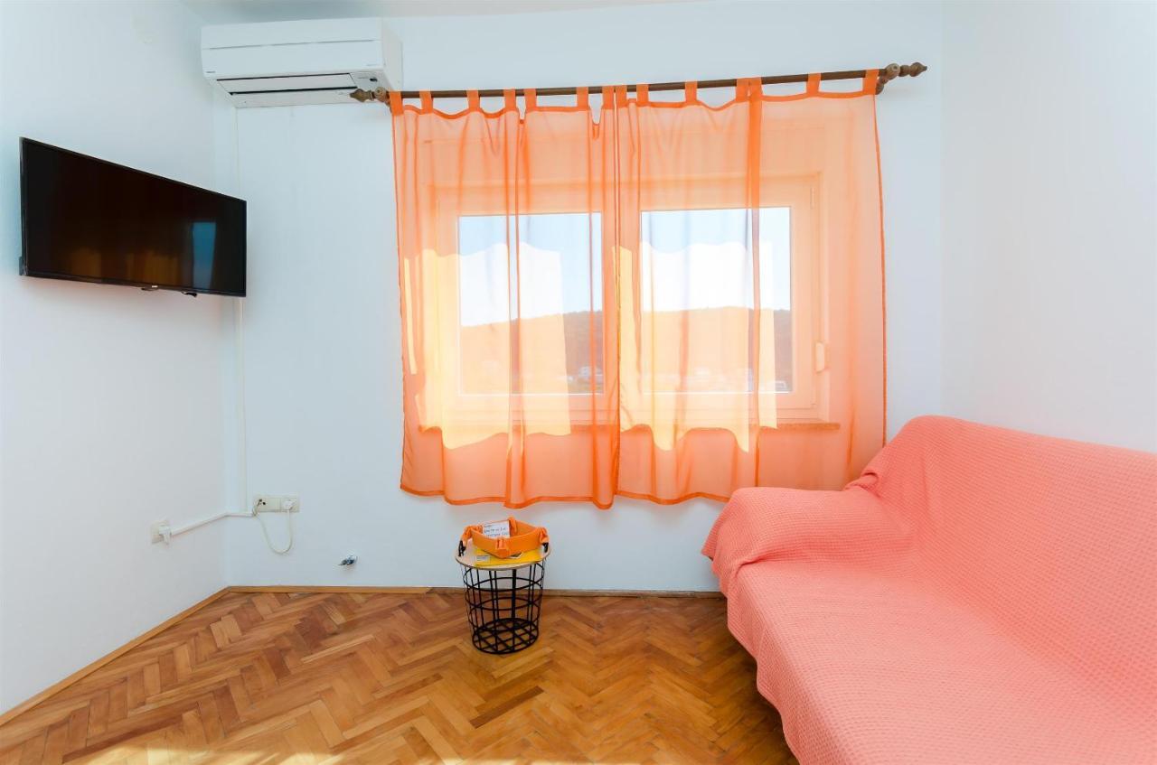 Apartments Mirjana B Лопар Экстерьер фото