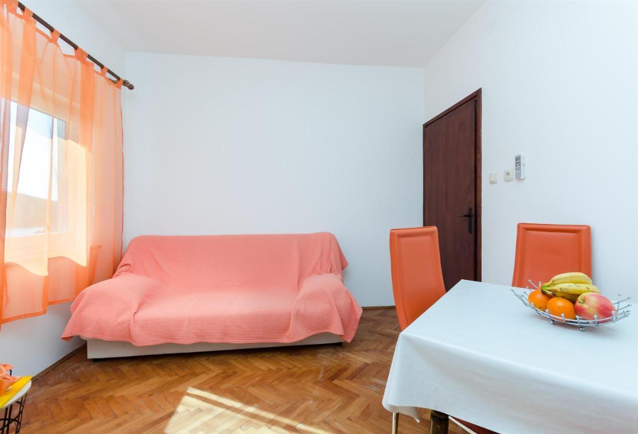 Apartments Mirjana B Лопар Экстерьер фото