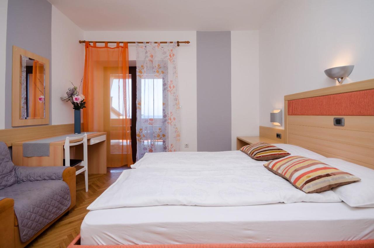 Apartments Mirjana B Лопар Экстерьер фото